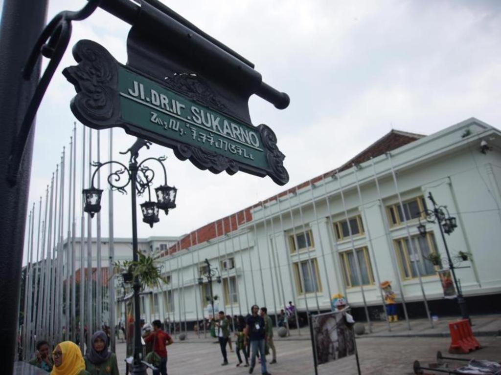 Raffleshom Hotel Bandung Extérieur photo