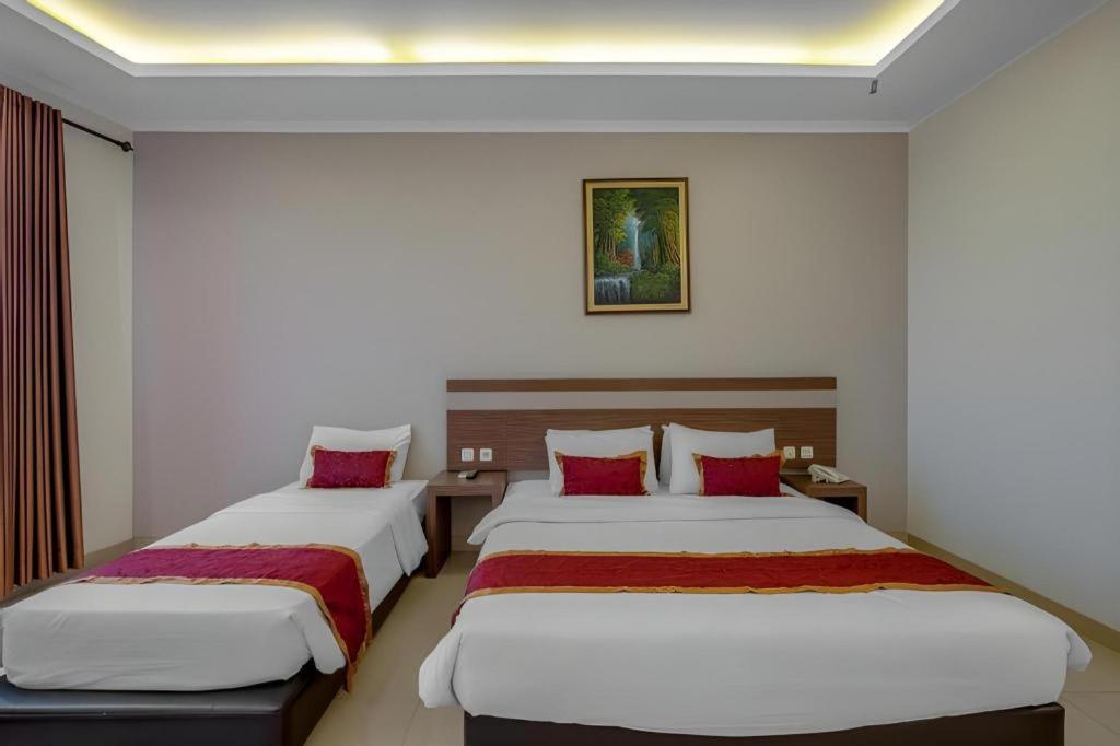 Raffleshom Hotel Bandung Extérieur photo