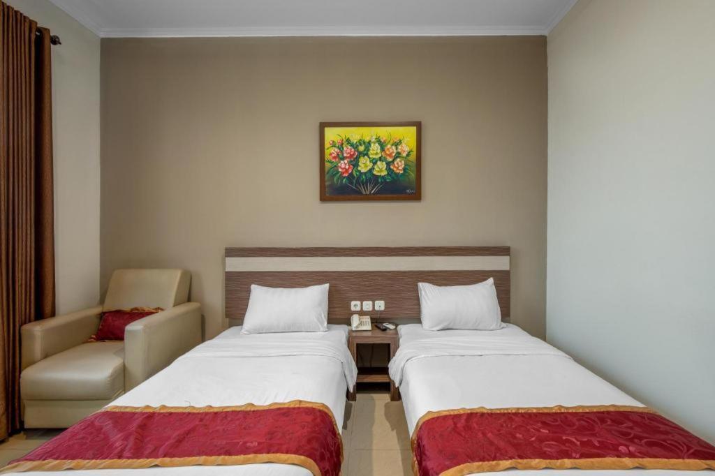 Raffleshom Hotel Bandung Extérieur photo
