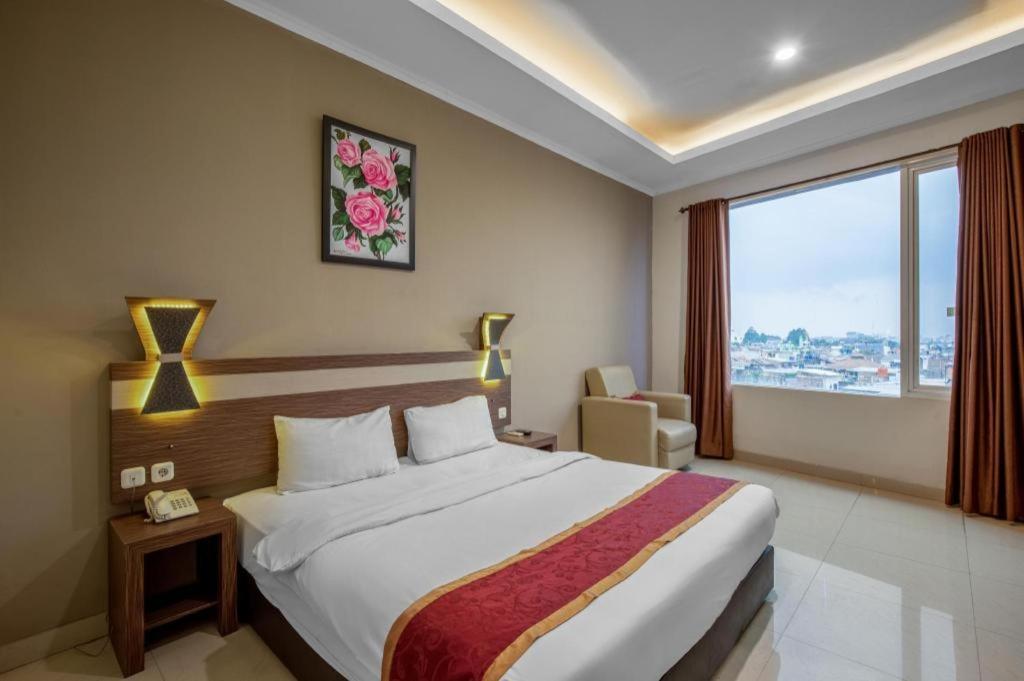 Raffleshom Hotel Bandung Extérieur photo