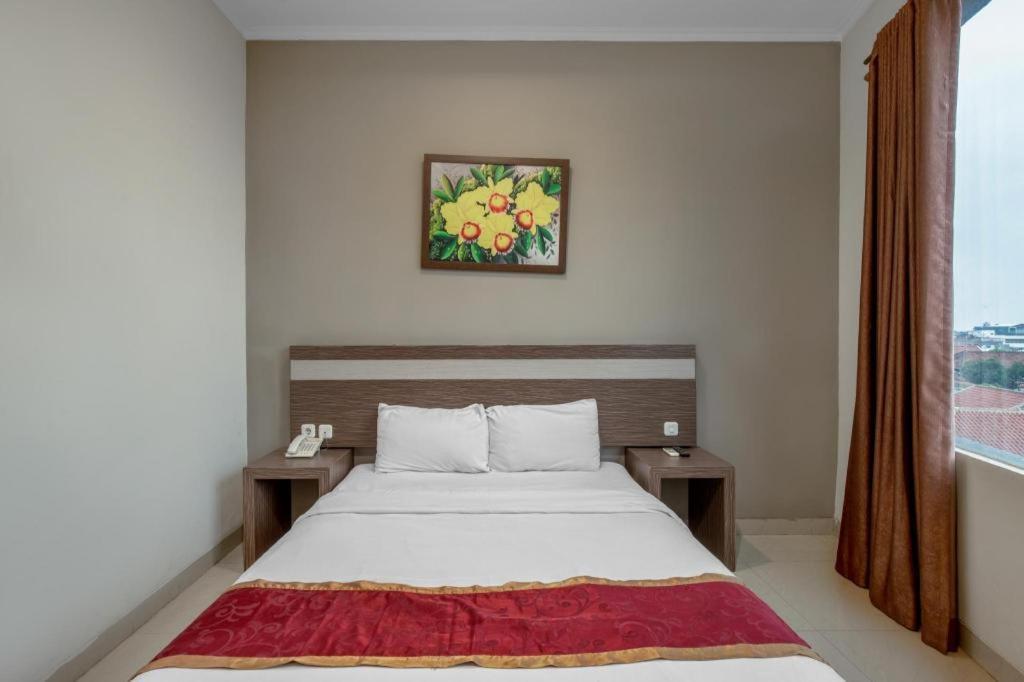 Raffleshom Hotel Bandung Extérieur photo