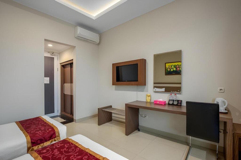 Raffleshom Hotel Bandung Extérieur photo